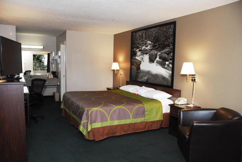 King Room - Non-Smoking image 2