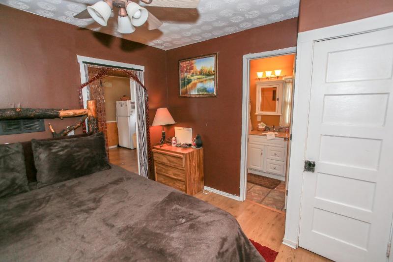 One-Bedroom House image 2