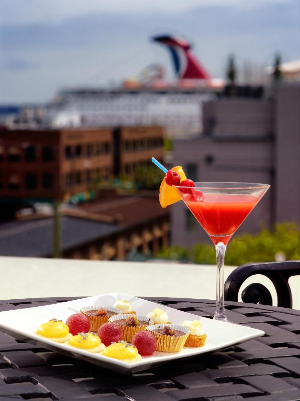 French Quarter Inn - image 11