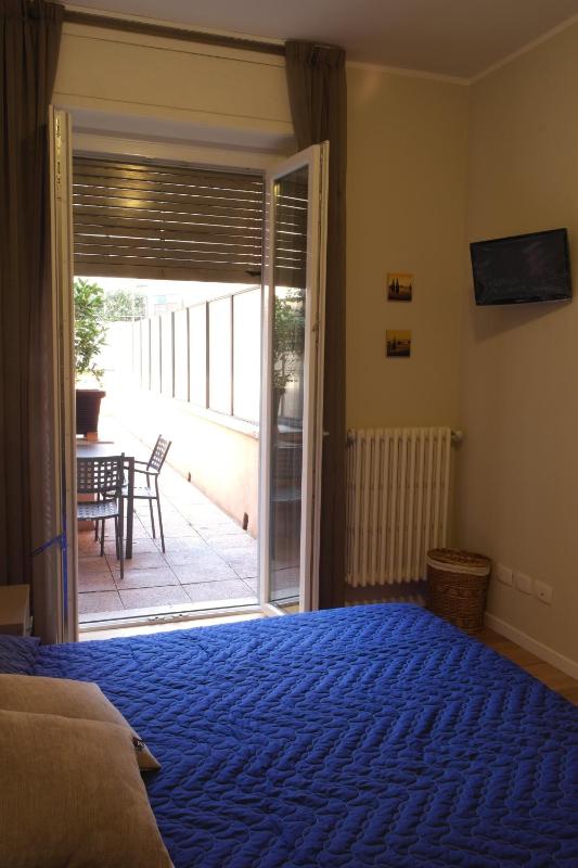 Double or Twin Room with Extra Sofa Bed and Private External Bathroom image 3