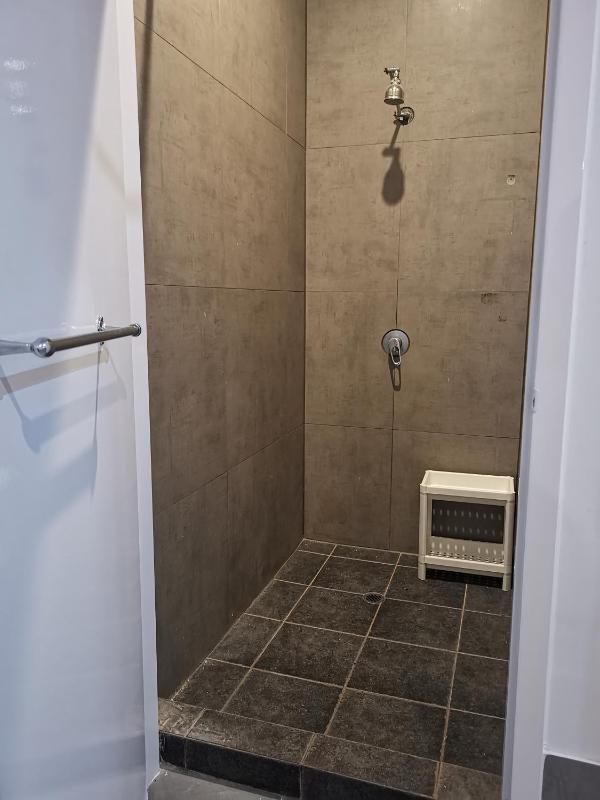 Quokka Backpackers Hostel Perth - note - Valid passport required to check in - image 8