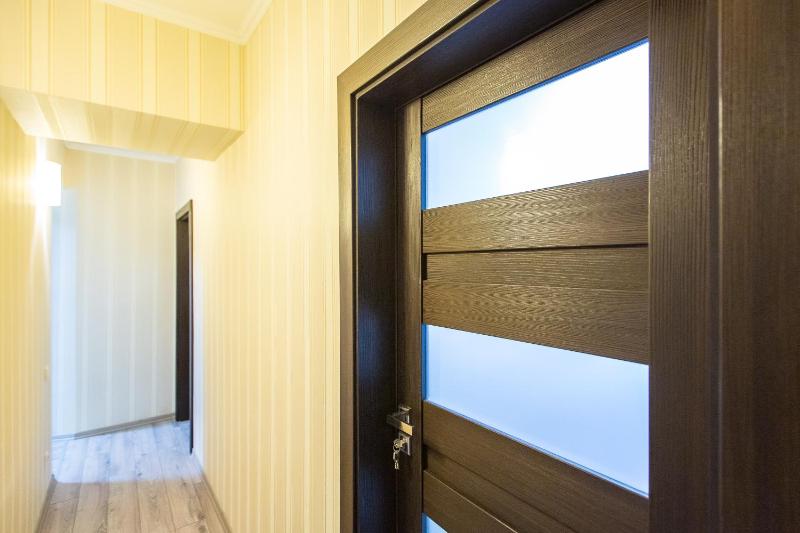 Trendy Apartment - image 15