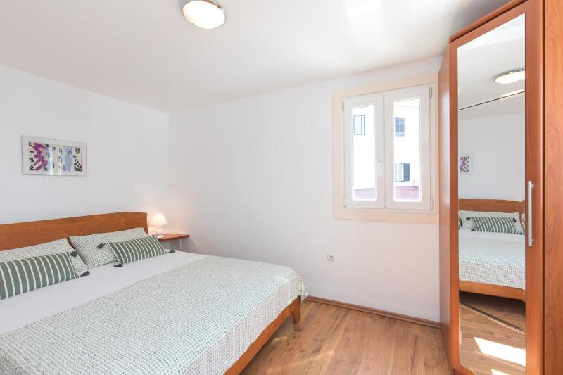 Apartment image 4