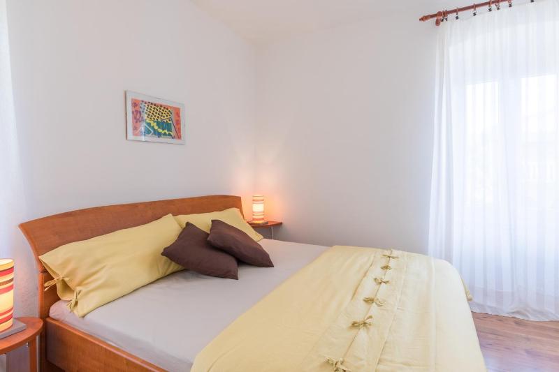 Apartment image 2