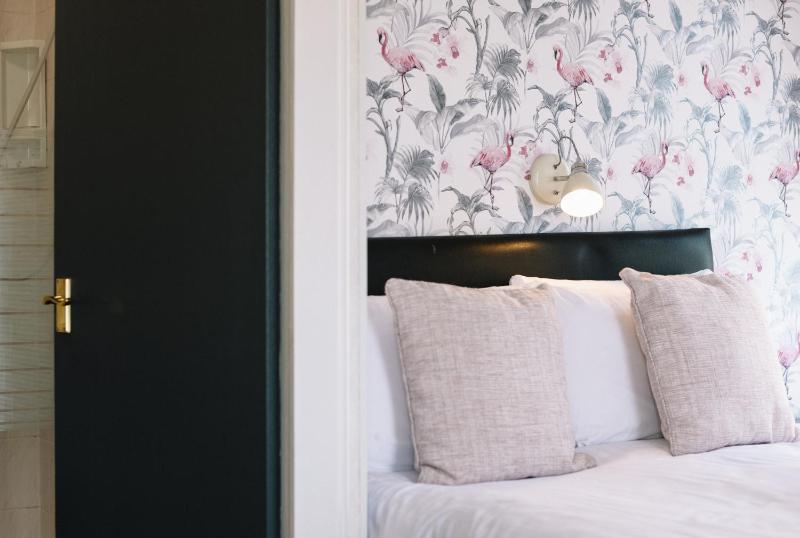 Double Room with Sea View image 1