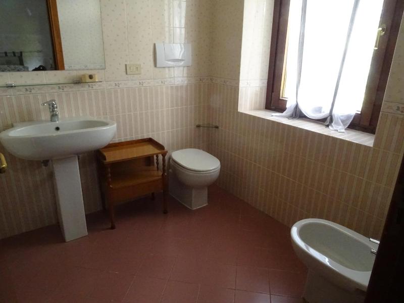 Quadruple Room with Garden View image 3