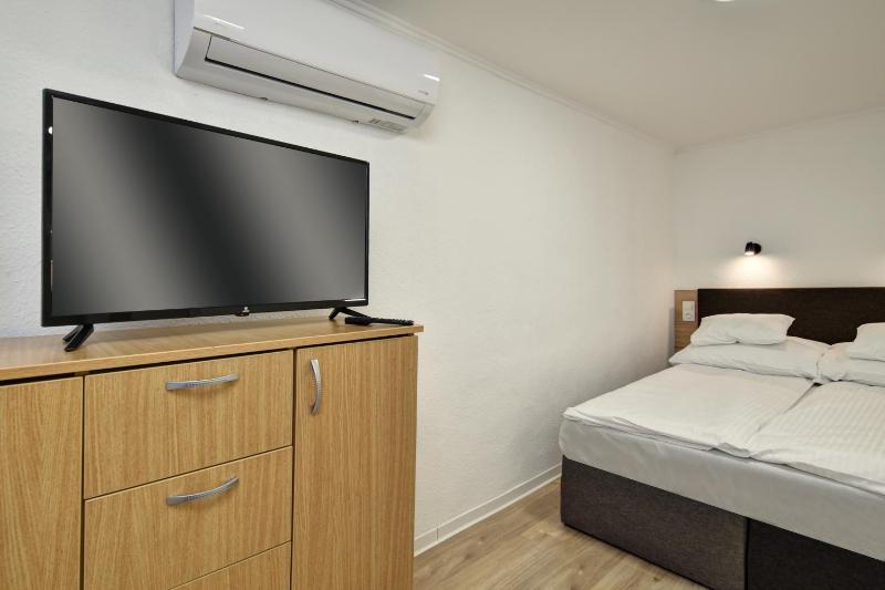 Heart of Downtown Apartment - image 6
