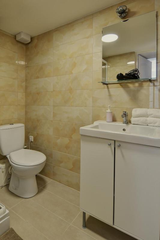 Apartment image 4