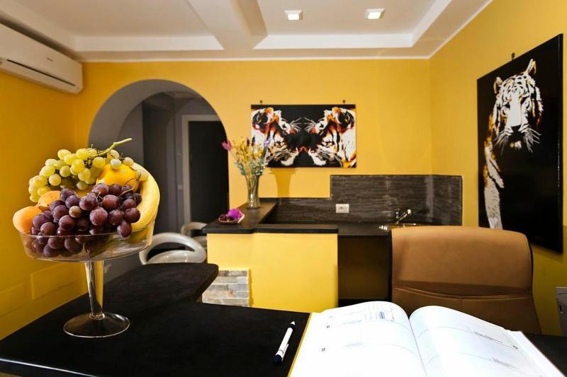 Hotel Paradiso - image 1