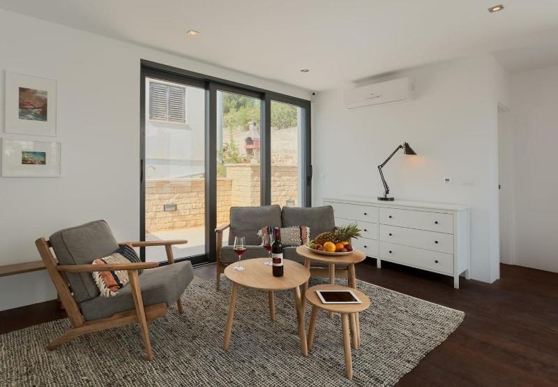 Hideaway Villa am Meer - image 12