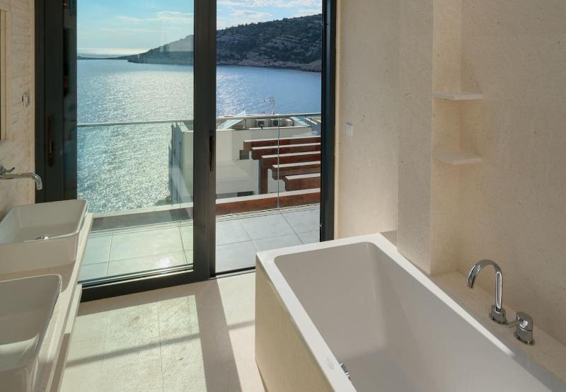Hideaway Villa am Meer - image 19