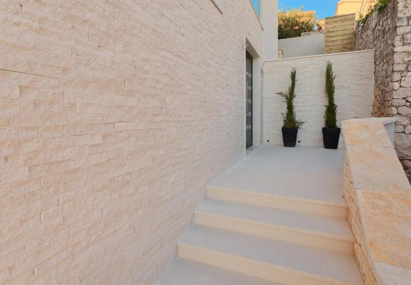 Hideaway Villa am Meer - image 13