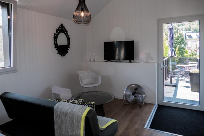 Two-Bedroom Apartment image 3