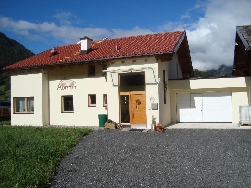 Two-Bedroom Apartment with Terrace image 4
