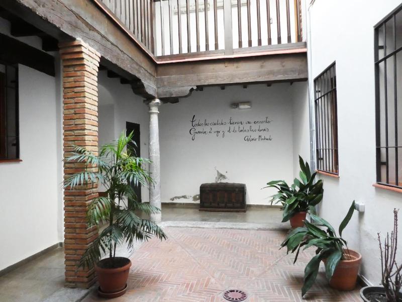 Apartamentos Nahira Suites 3000 - image 1