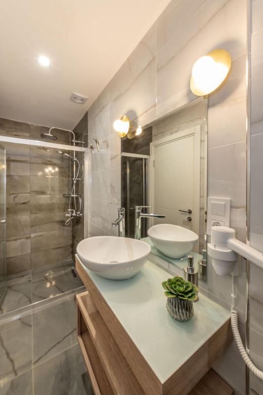 Triple Room image 4
