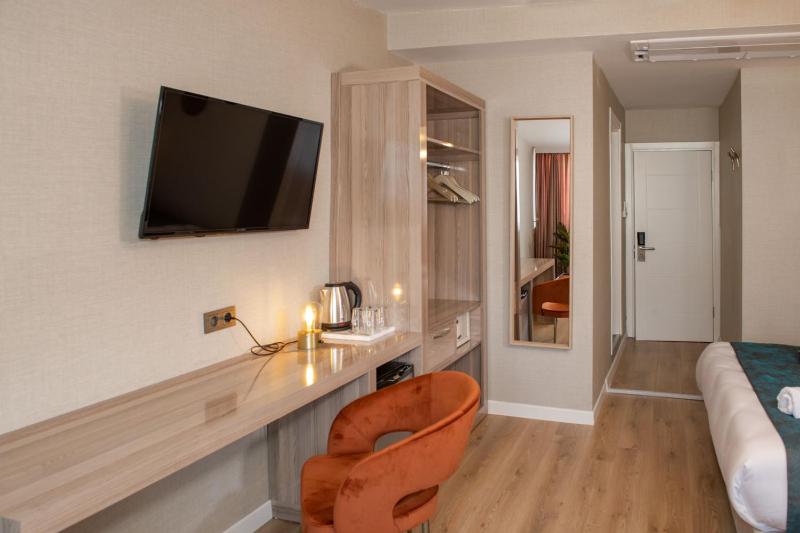 Triple Room image 3