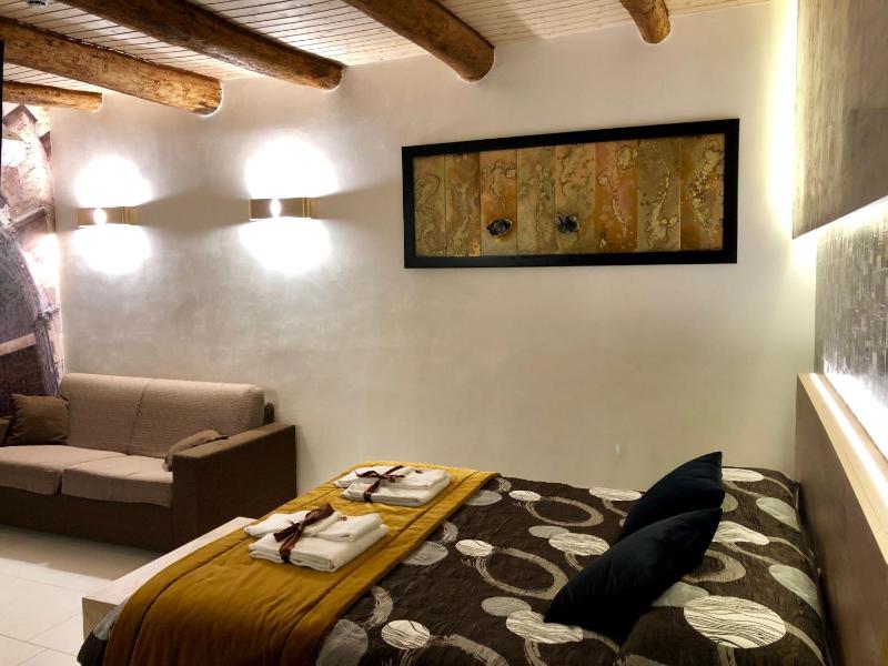 Superior King Room image 1