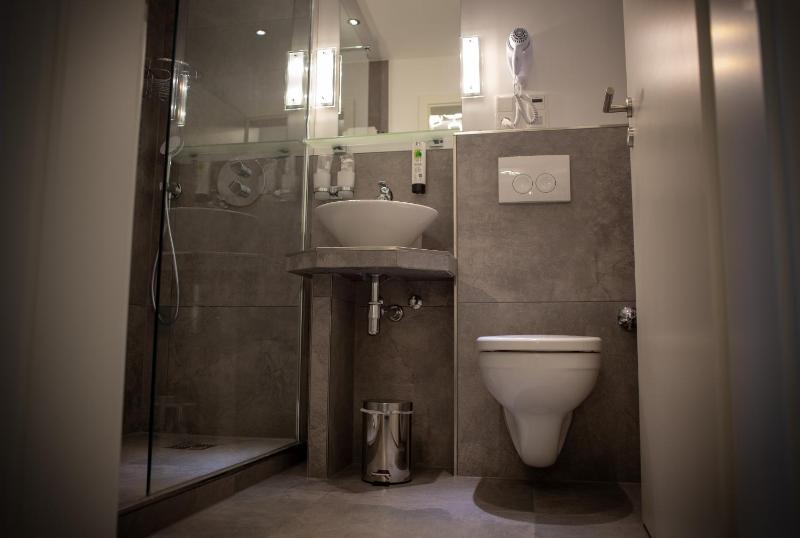 Triple Room image 2