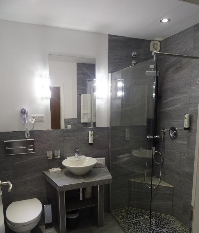 Triple Room image 3