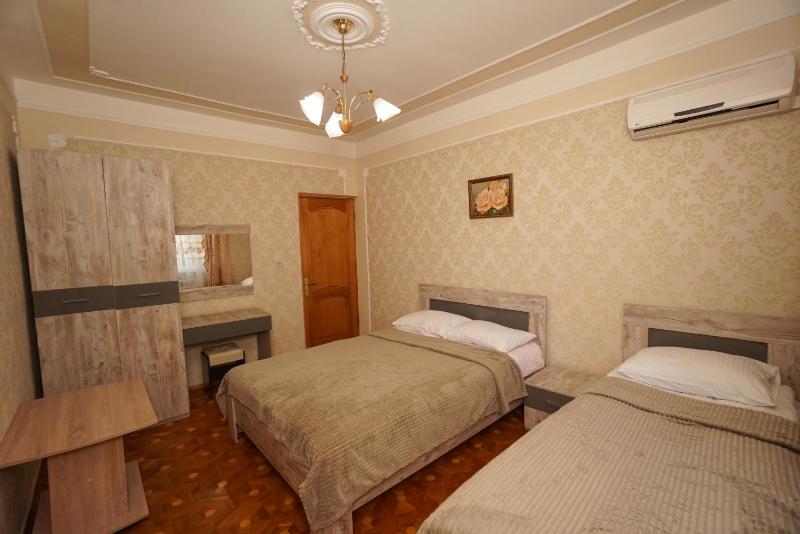 Triple Room image 1
