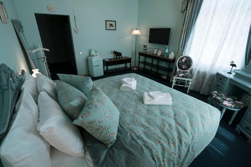 Roze Villa - image 31
