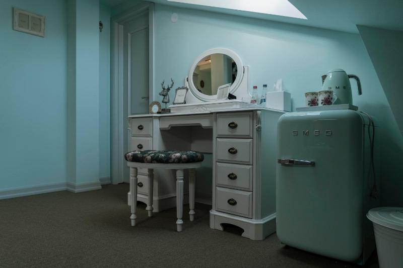 Twin Room Attic image 4