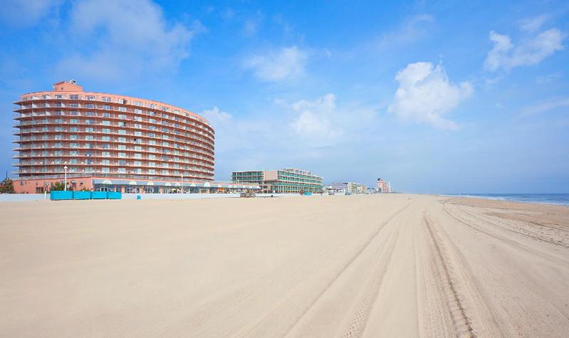 Grand Hotel Ocean City Oceanfront - image 19