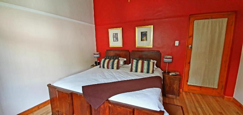Deluxe Double or Twin Room with Pool View image 1