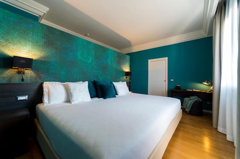 Junior Suite image 4