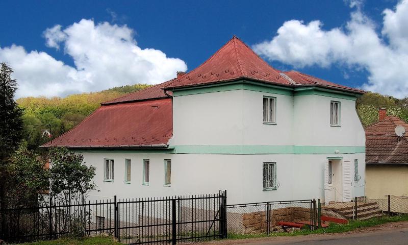 Holiday Home image 1