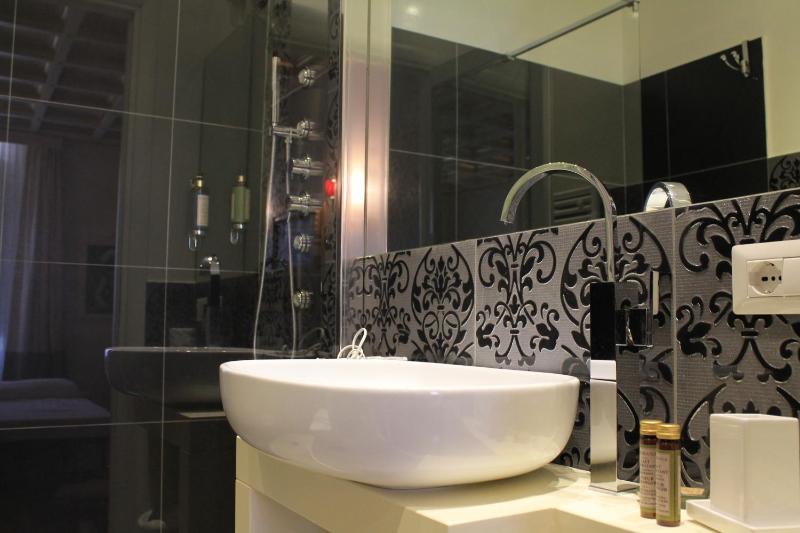 Triple Room image 2