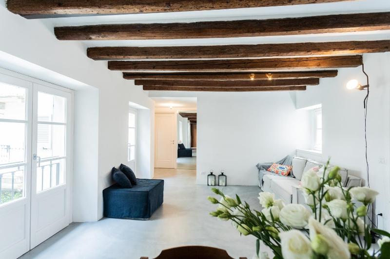 Shades Of Como Private Terrace by Rent All Como - image 19