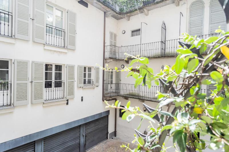 Shades Of Como Private Terrace by Rent All Como - image 23