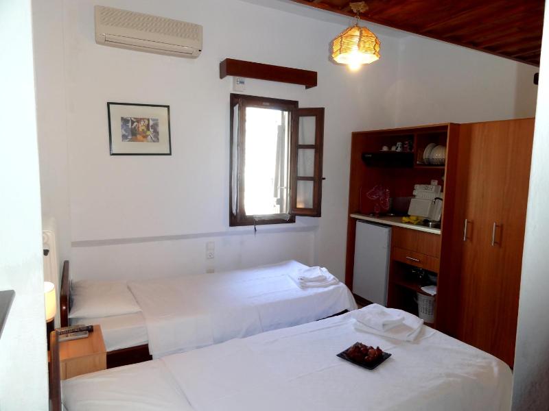 Two-Bedroom Apartment with Partial Sea View image 3