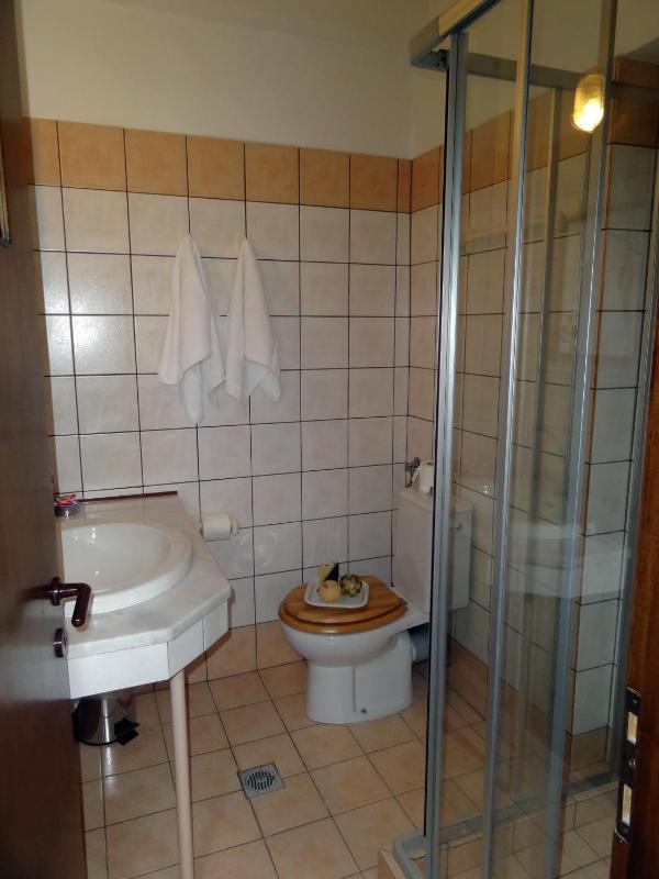 Two-Bedroom Apartment with Sea View image 2