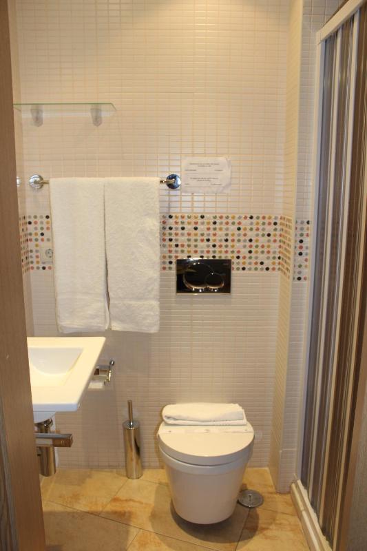 Double Room image 1