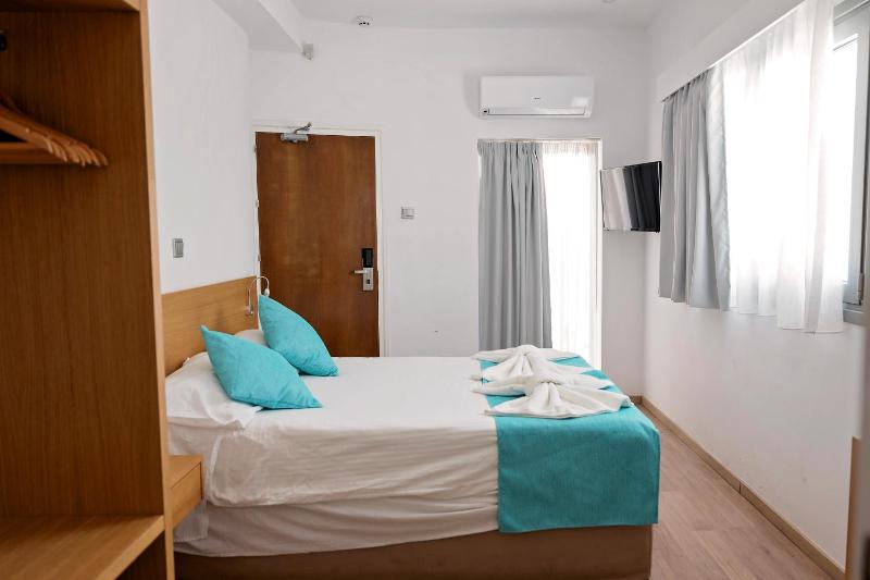 Single Room image 4
