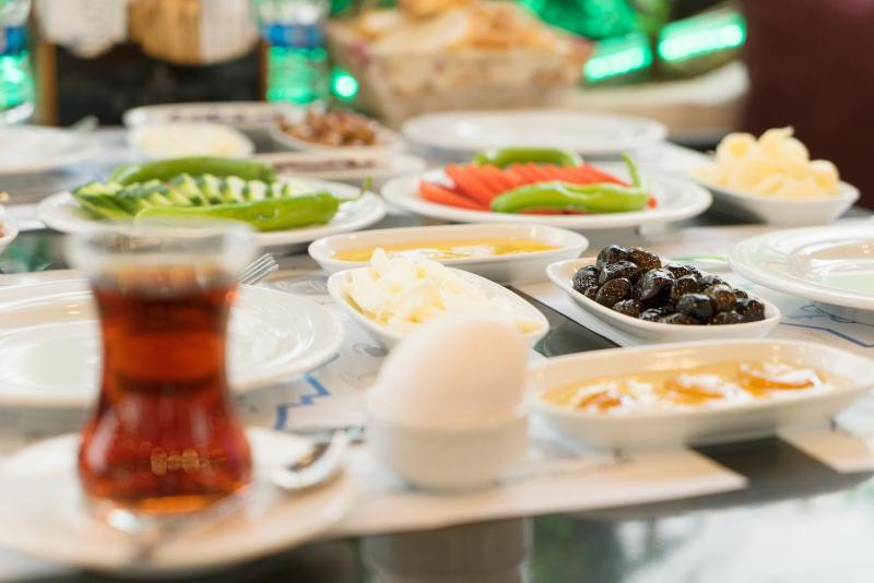 Deluxe King Room image 2