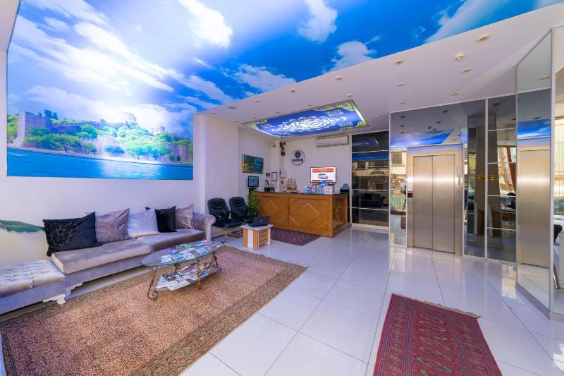 Standard Double Room image 4