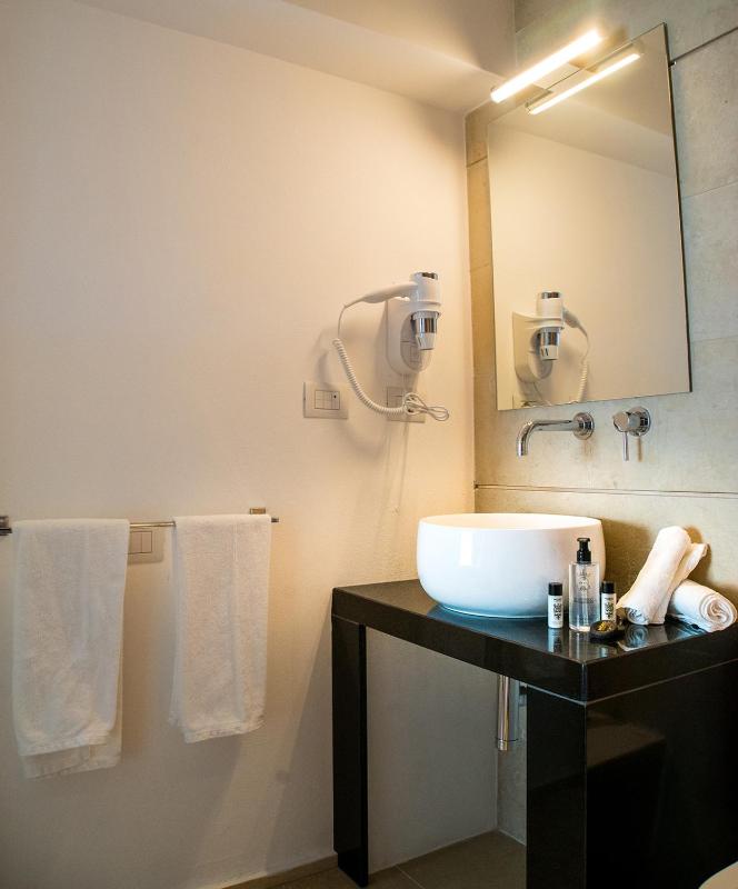 Re Dionisio Luxury Suites - image 21