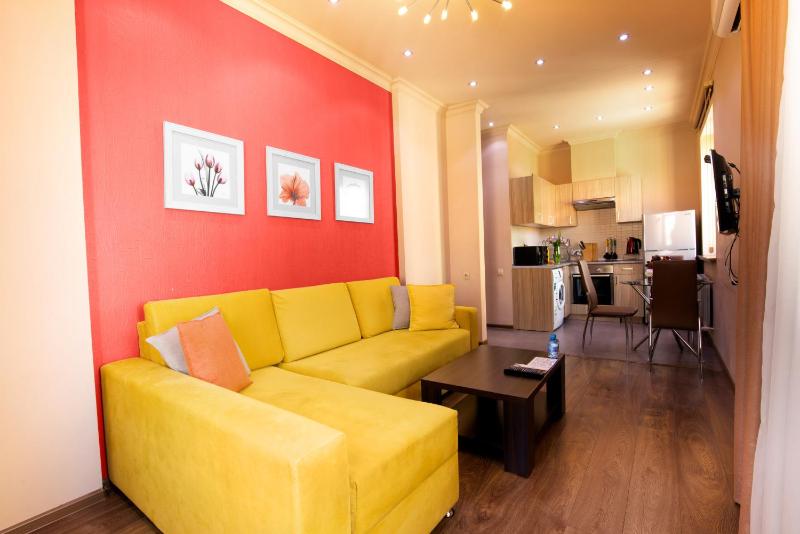 One-Bedroom Apartment image 2