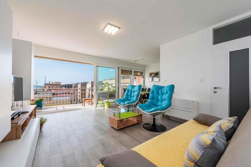 Sea the Sunset Apartment - image 5