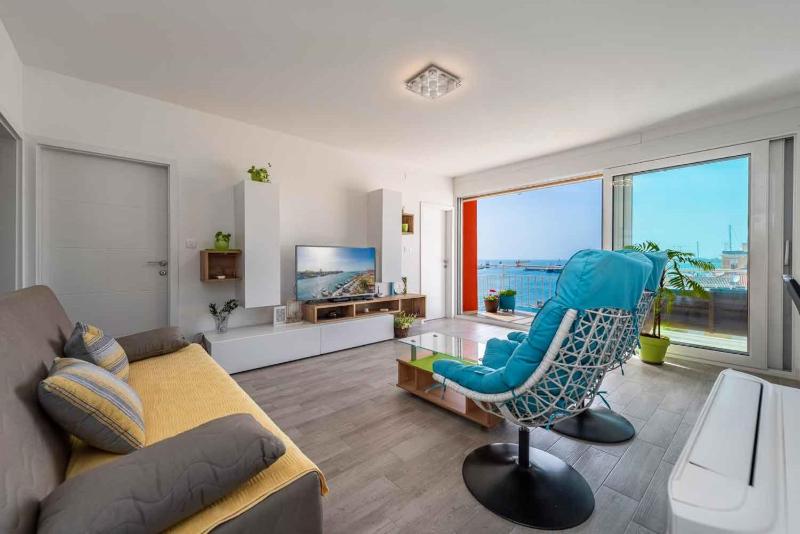 Sea the Sunset Apartment - image 20