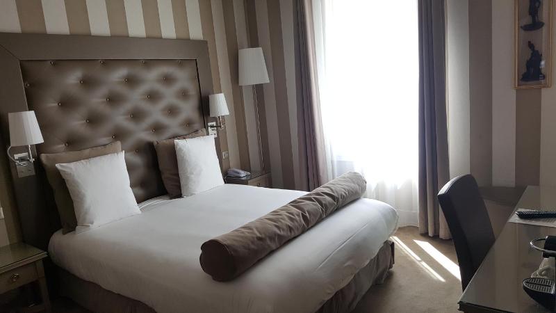 Hotel Saint Cyr Etoile - image 5