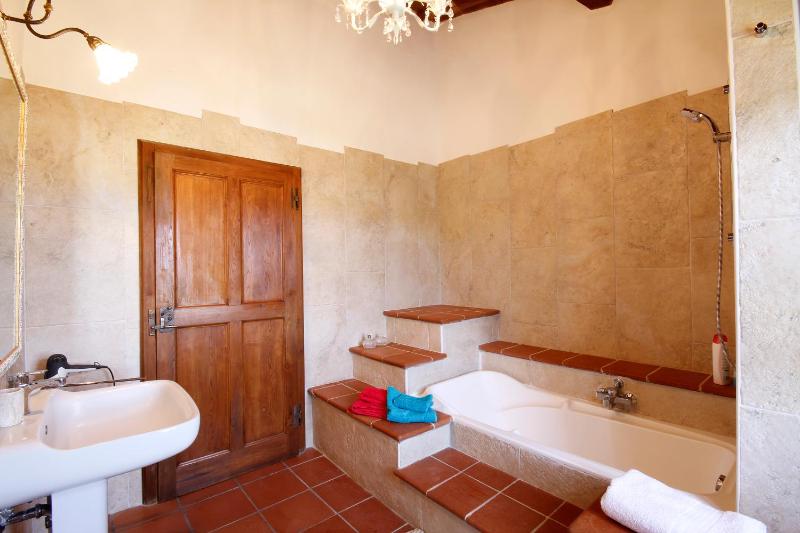 Suite image 3