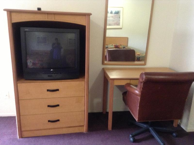 King Room image 4