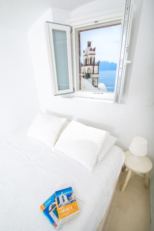 Menias Cave House - image 34