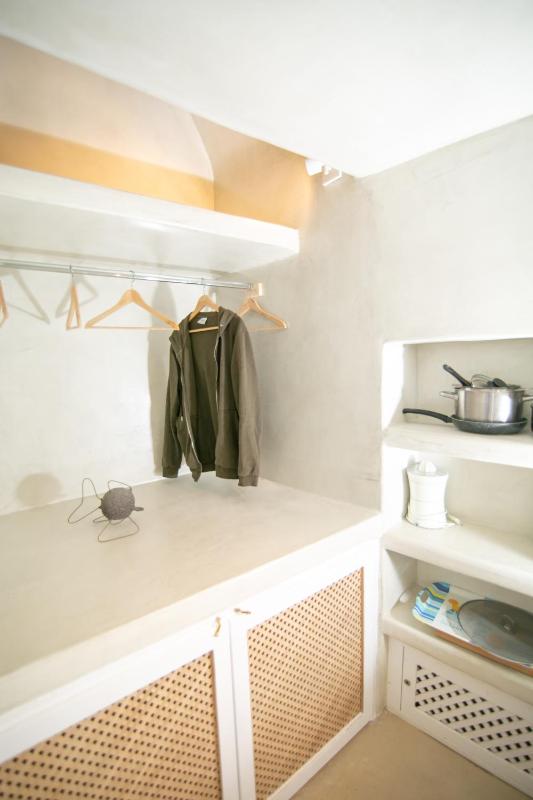 Menias Cave House - image 9