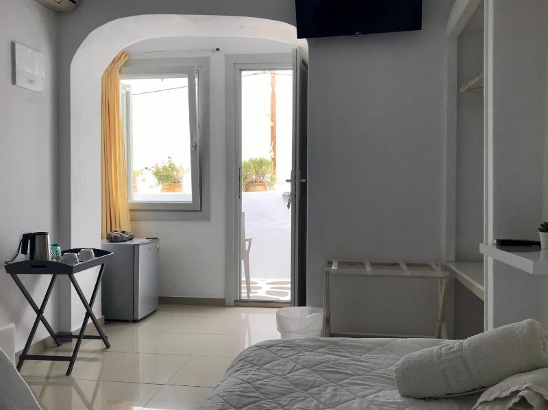 Double or Twin Room image 3